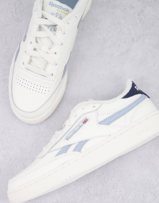 Reebok – Club C Revenge – Kritvita och blå sneakers, 3 av 4