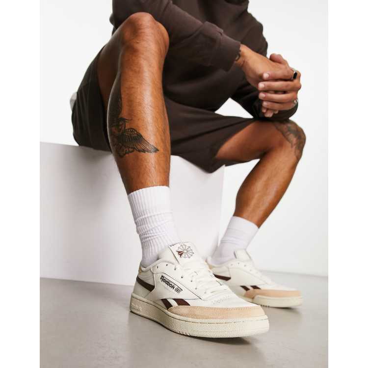 Elegancia chisme absorción Reebok Club C revenge sneakers in off-white with brown detail | ASOS