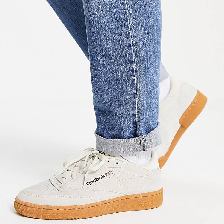 Reebok Club C trainers in tan with sole | ASOS