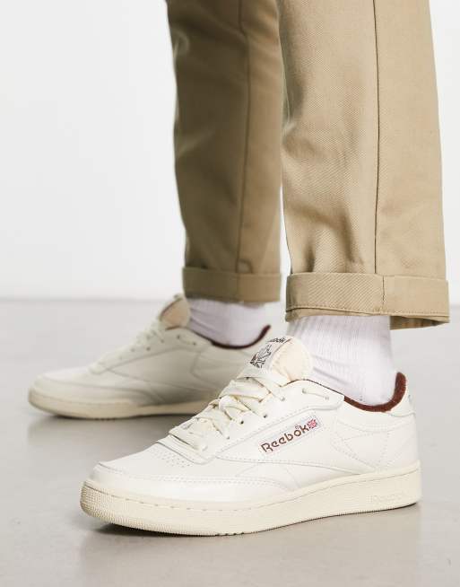 Reebok – Club C Vintage – Buty sportowe w kolorze złamanej bieli i zielonym