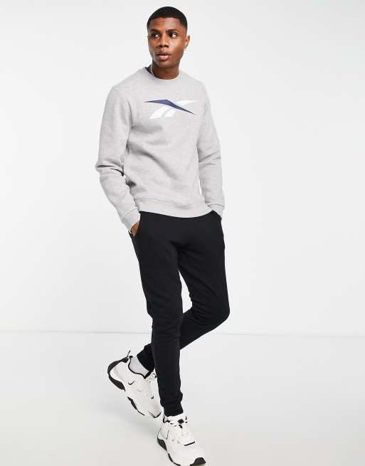 Reebok core large logo sweatshirt in grey, 4 of 4