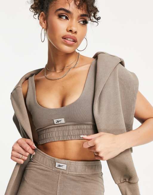 Reebok crop top en marrón topo - MARRÓN