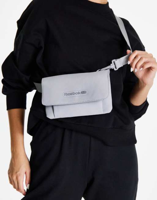 Reebok cross sale body bag