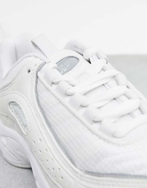 Reebok white hot sale daytona sneakers