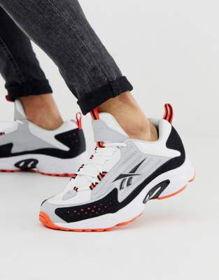 Reebok DMX series 2200 trainers in white | ASOS