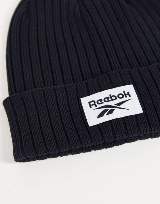 Reebok Foundation Beanie met logo in zwart ASOS