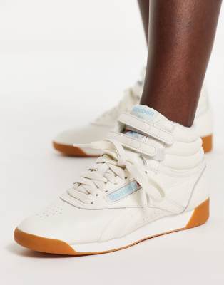 Reebok Freestyle Hi sneakers in chalk with gum sole - ASOS Price Checker