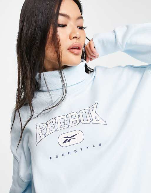 Baby blue 2025 reebok sweatshirt