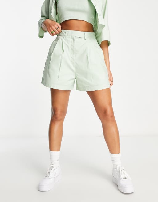 Mint sale green reebok