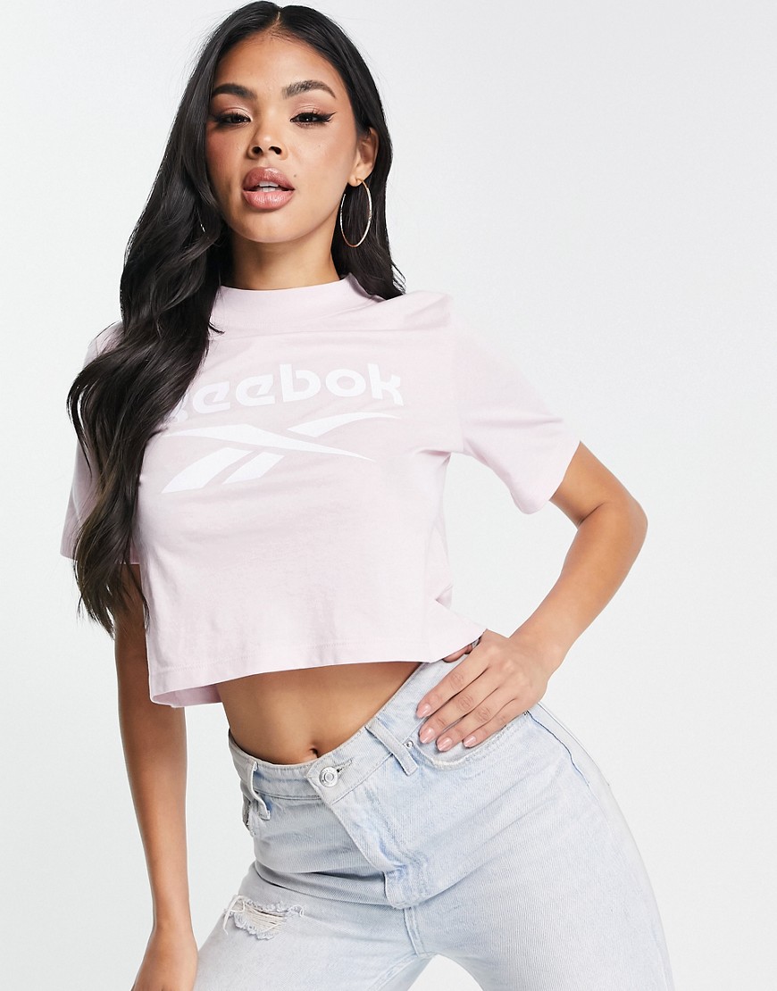 Reebok Identity Cropped t-shirt in light pink