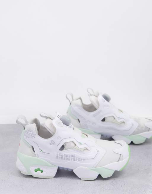 Reebok – Insta Pump Fury – Sneaker in gebrochenem Weiß