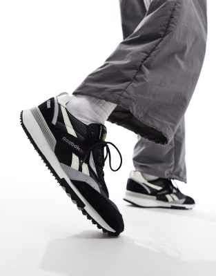 Reebok Lx2200 In Black