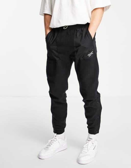 https://images.asos-media.com/products/reebok-myt-sweatpants-pants-with-contrast-pull-detail-in-black/201123819-1-black?$n_640w$&wid=513&fit=constrain