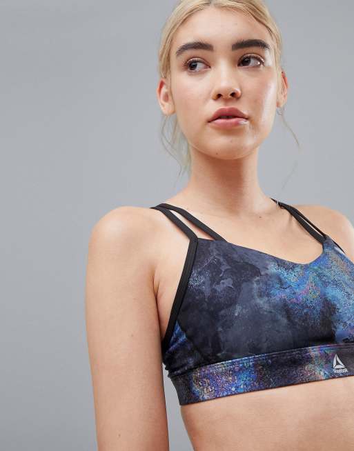 smidig mixer kaptajn Reebok Oil Slick Printed Hero Strappy Bra | ASOS