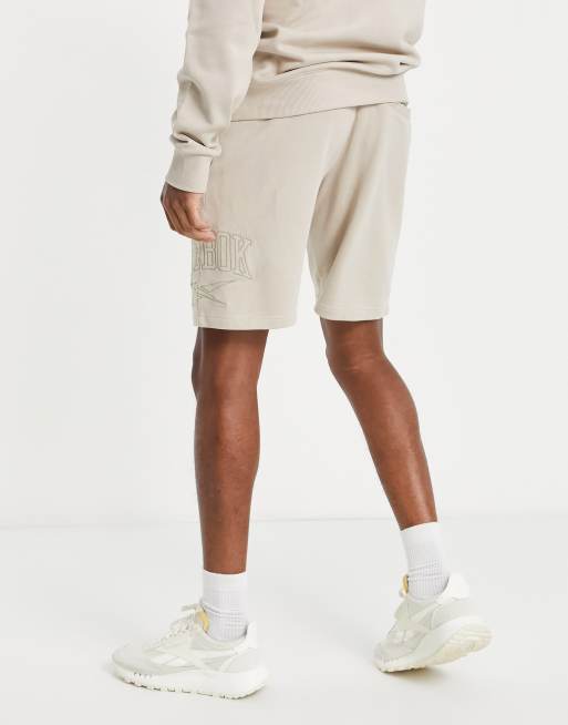 Reebok Pantaloncini vintage in jersey color sabbia In esclusiva per ASOS ASOS