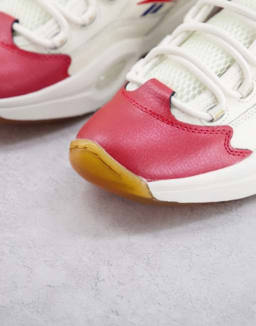Reebok Question Mid Sneaker in KreideweiB und Rot ASOS
