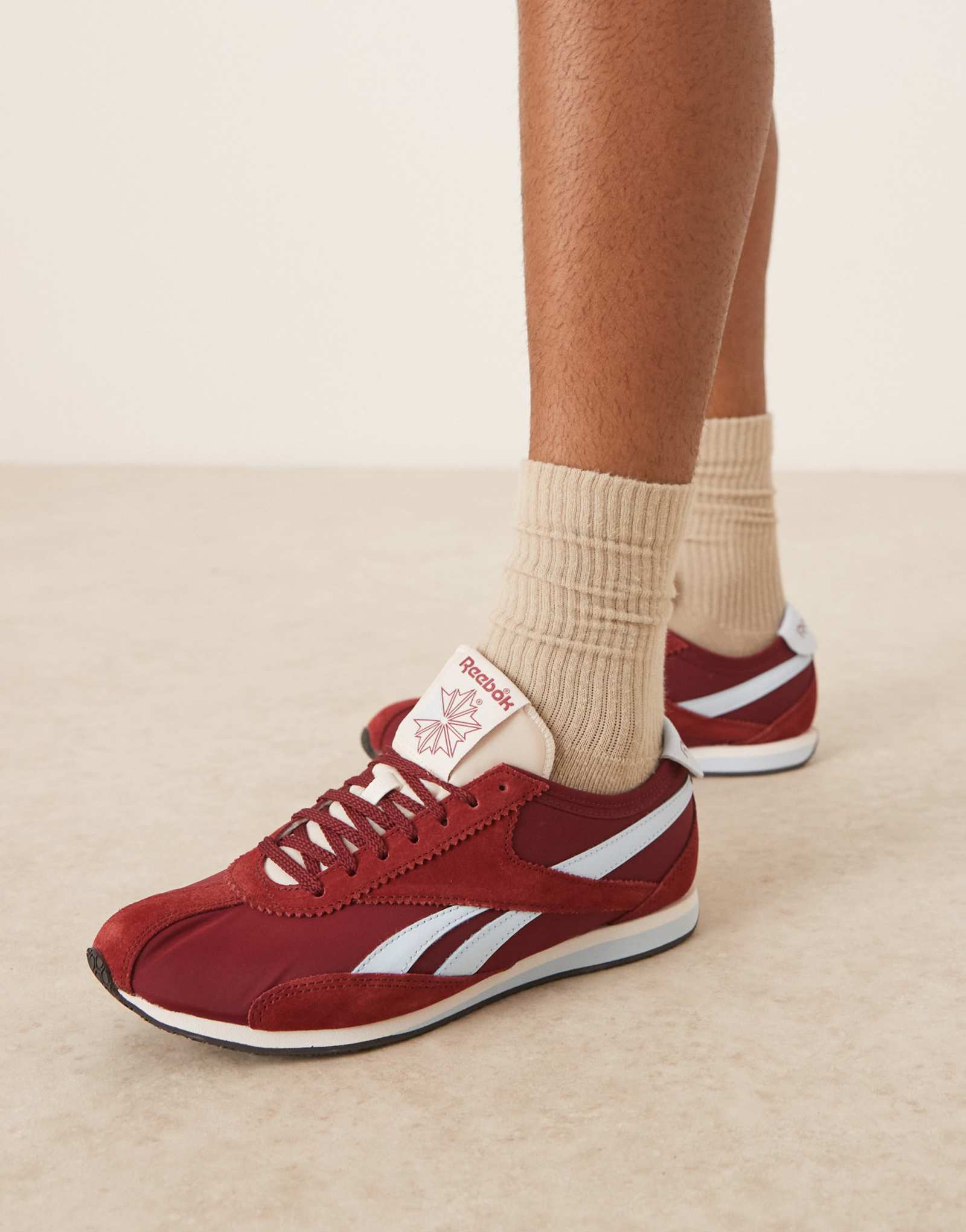 Кроссовки Reebok R400 бордового цвета