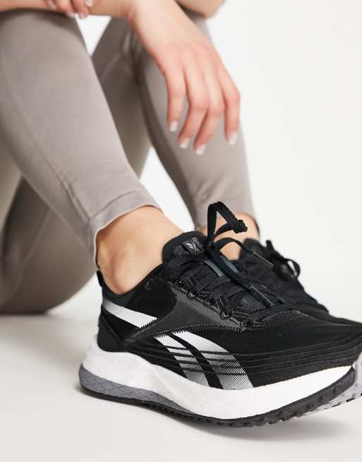 reebok run white