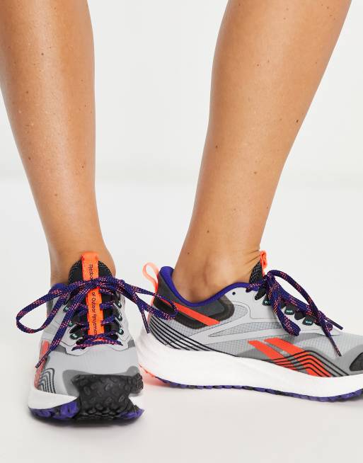 Dood in de wereld zonde Vertellen Reebok Running Floatride Energy Adventure trainers in grey and black | ASOS