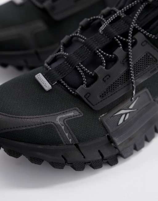 Reebok Running Zig Kinetica Edge trainers in triple black, 2 of 4