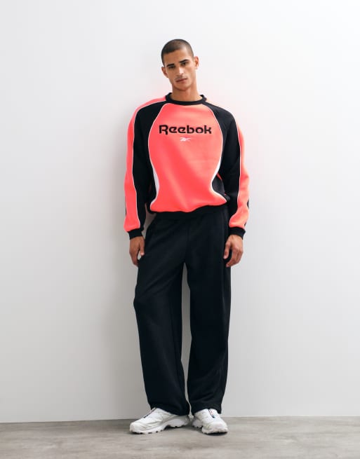 Reebok Sidewinder Football crewneck sweatshirt in red, 2 of 5