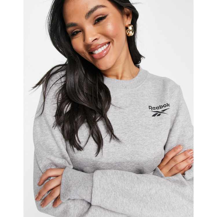 Genbruge Kontoret gruppe Reebok small logo sweatshirt in light grey | ASOS