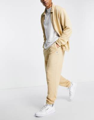 Reebok sweatpants in sepia-Brown