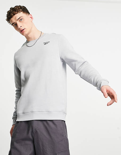 Reebok - Sweatshirt met klein logo in grijs