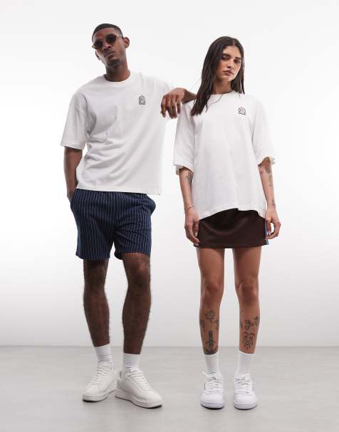 Reebok - T-shirt met logopatch in gebroken wit, exclusief bij ASOS - view 1