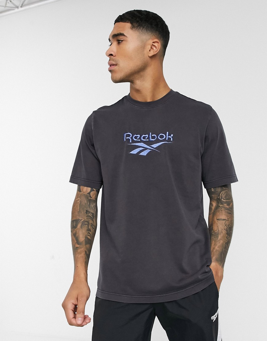 Reebok - T-shirt premium nera slavata con logo vector-Nero