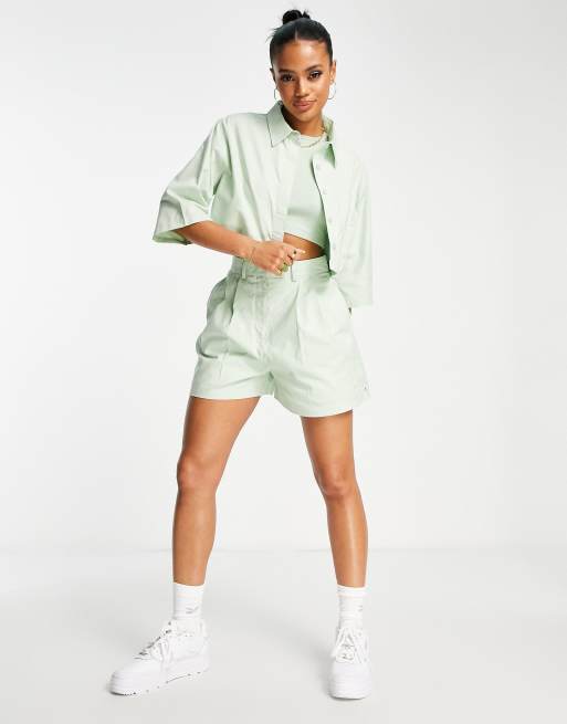 Reebok tailored cropped shirt in mint green - exclusive to ASOS, 3 of 4