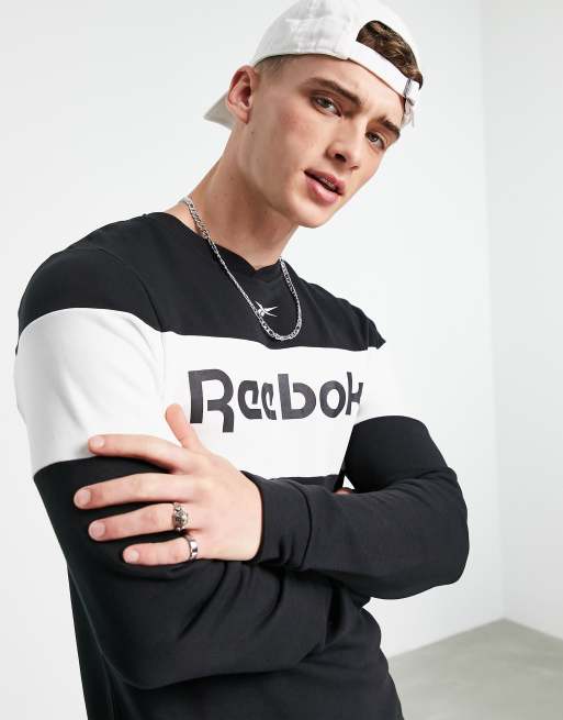 Reebok training essentials online linear logo