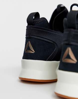reebok training guresu sneakers in black