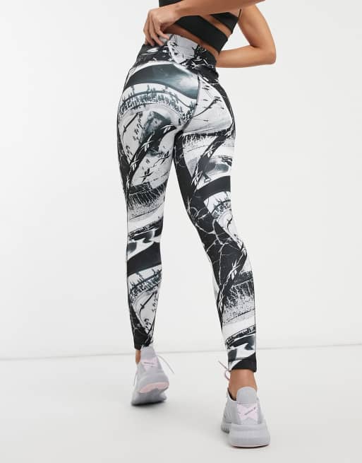 Reebok Training printed leggings in black and white