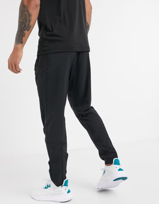 Reebok Training – Schwarze Jogginghose, 3 von 4