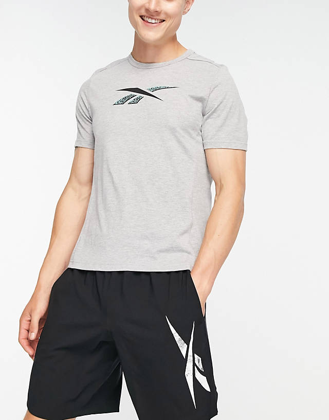 Reebok - training speedwick logo t-shirt in grey