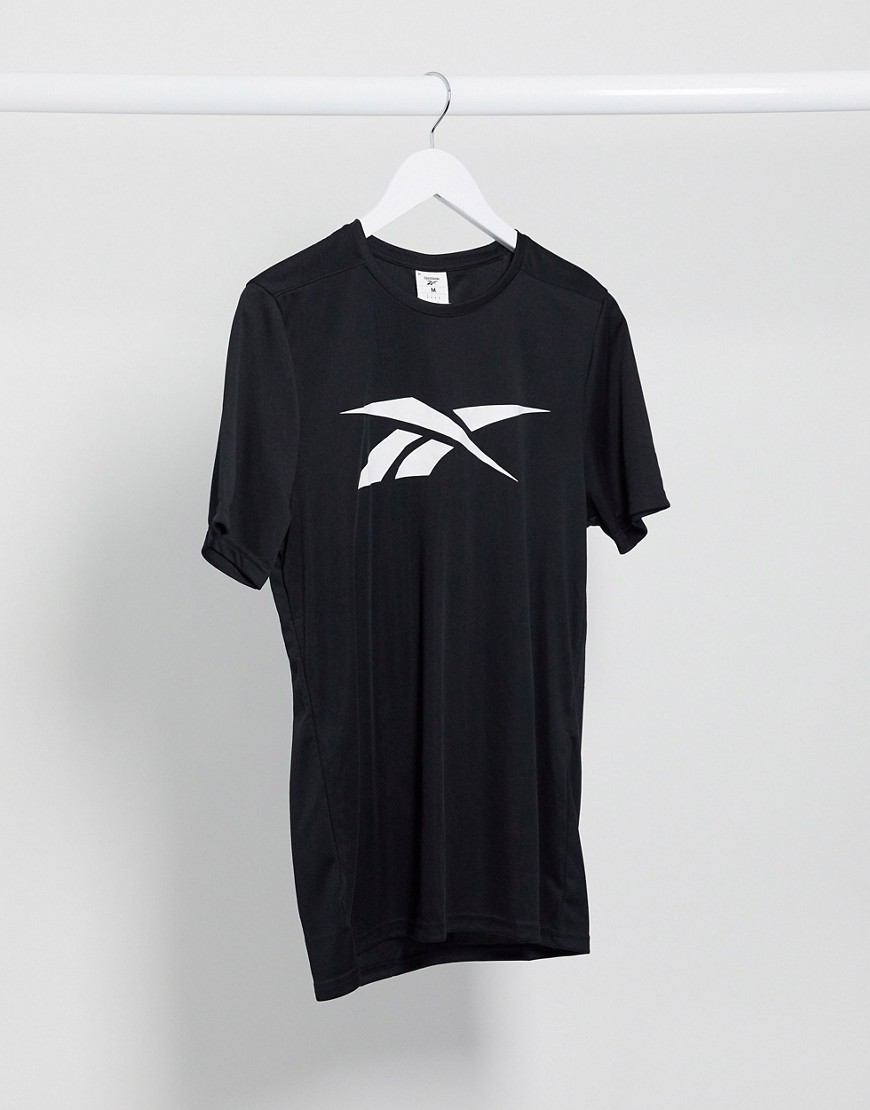 Reebok Training - T-shirt con logo grande nera-Nero