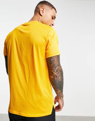 reebok workout 2.0 amarillo