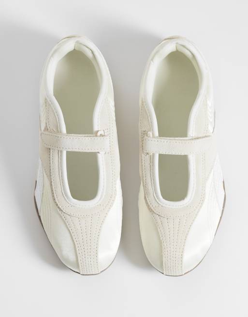 Reebok Ultra Lo mary jane womens trainers in beige, 2 of 5