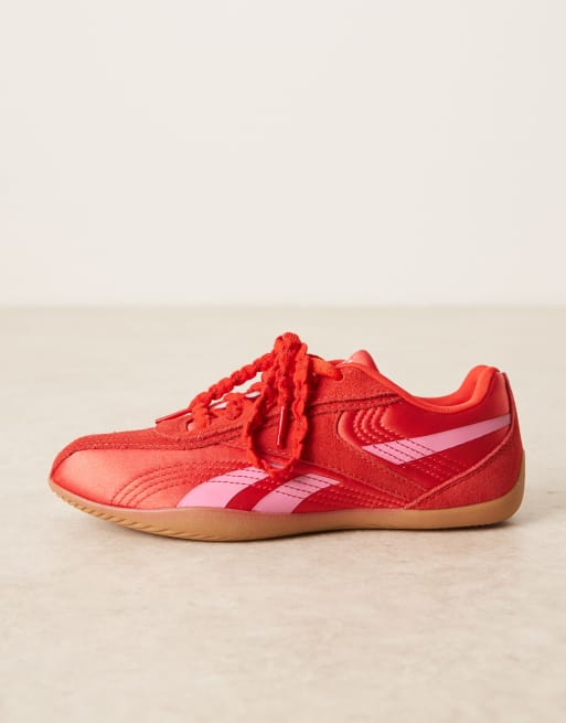 Reebok Ultra Lo sneakers with gum soles in red and pink, 2 of 5