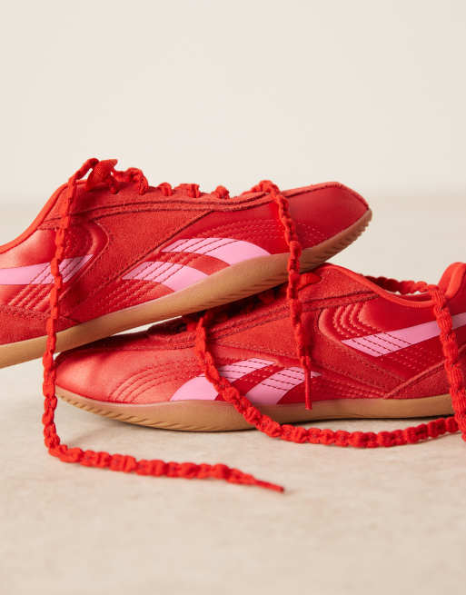 Reebok Ultra Lo sneakers with gum soles in red and pink, 5 of 5