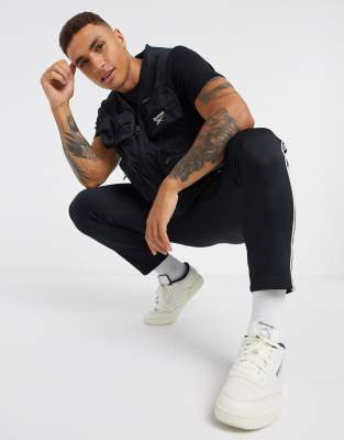 vest reebok