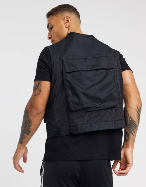 Reebok utility vest in black