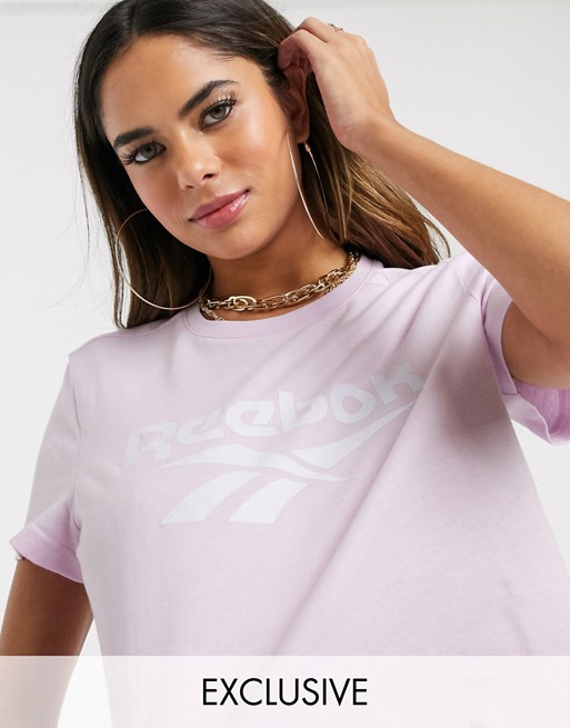 Reebok Vector logo cropped t-shirt in lilac