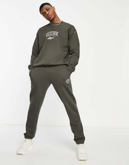 Reebok 2025 sweatpants brown