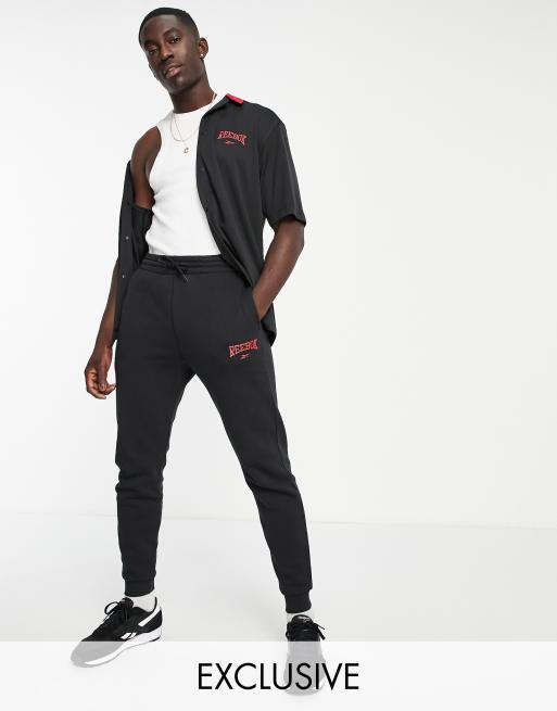 Reebok vintage logo joggers in black - exclusive to ASOS