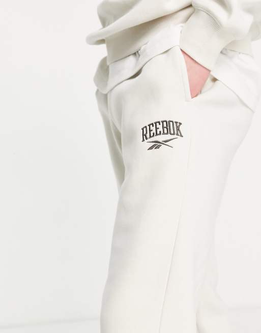 Reebok Vintage trackies in oatmeal - exclusive to ASOS, 2 of 4