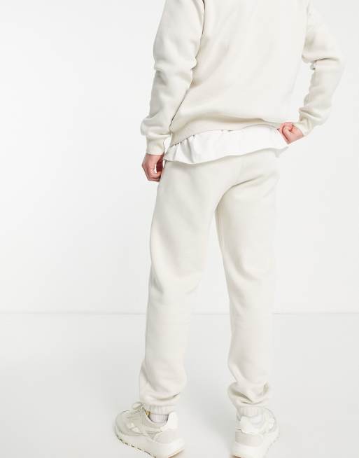 Reebok Vintage trackies in oatmeal - exclusive to ASOS, 3 of 4