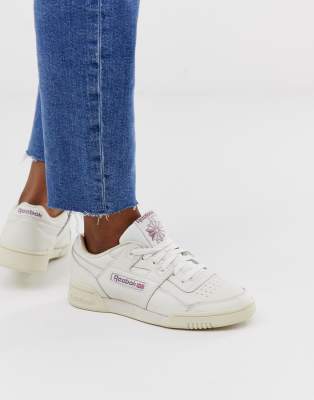 Reebok - Workout Lo Plus - Sneakers color gesso | ASOS