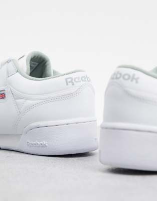 reebok workout low black